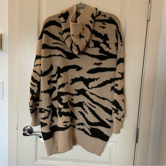 Noisy May tan zebra print hooded cardigan - Picture 2 of 4